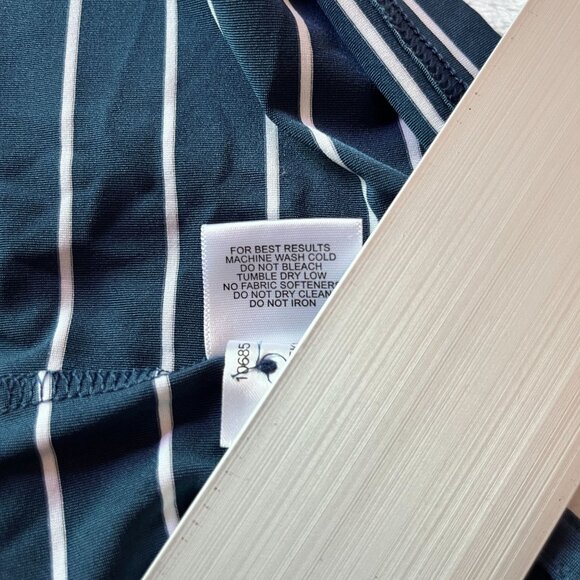 Peter Millar Summer Comfort Mens XL  Short Sleeve Golf Polo Shirt Navy Striped - Picture 9 of 10